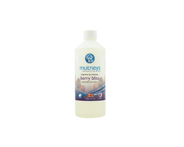 Berry Bliss Pet Fragrance Spray - Mutneys - PetStore.ae