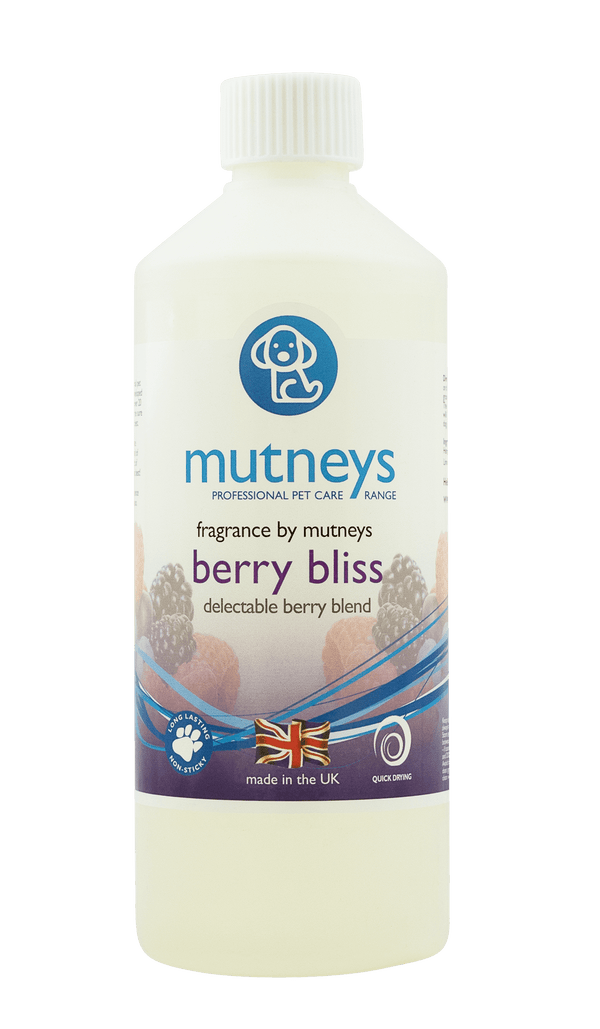 Berry Bliss Pet Fragrance Spray - Mutneys - PetStore.ae